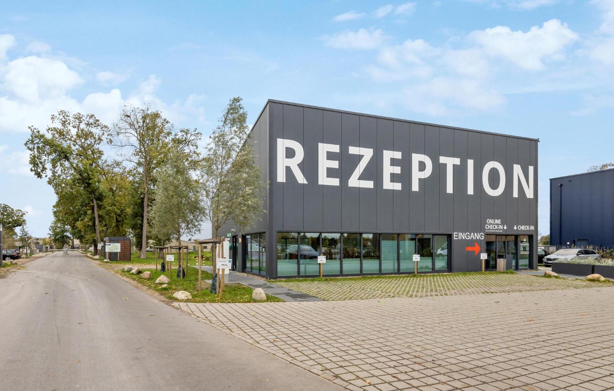 Amazing Home In Lembruch-Duemmer See With Sauna Exterior photo